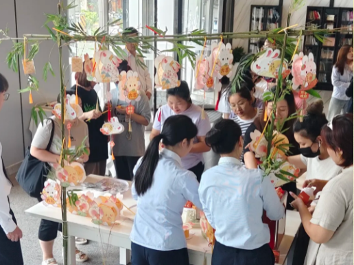 一級(jí)資質(zhì)物業(yè)公司_中企物業(yè)