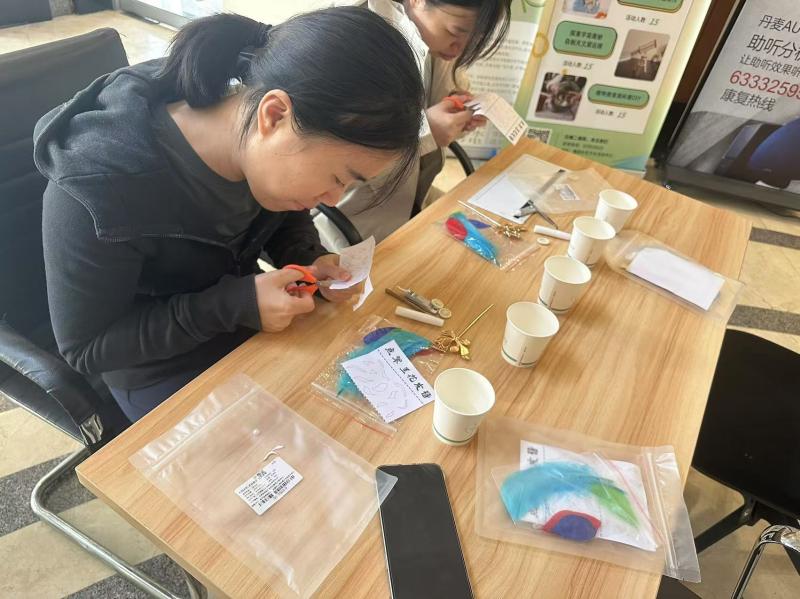 手工非遺點簪制作中 手工非遺點簪制作中_上海專業(yè)物業(yè)服務